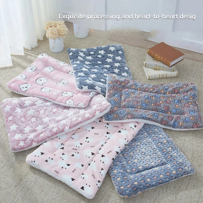 Flannel Pet Sleeping Mat Dog Bed Cat Litter Puppy Bed Dog Sofa Lovely Mattress Cushion for Small Large Dog Blanket For Winter
